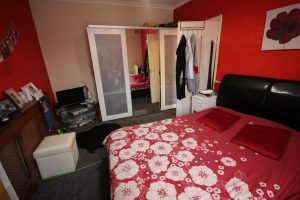Property for rent in LS8 Conway Grove Leeds bedroom