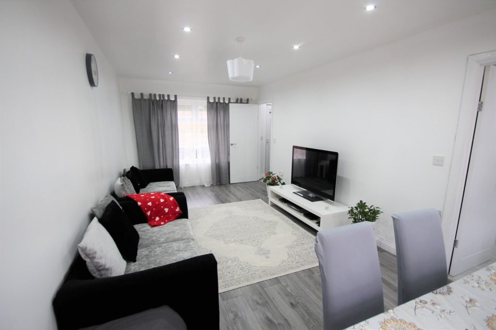 Property for sale in LS12 Heights Drive Leeds lounge