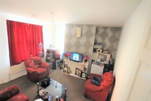 Property for sale in LS11: Woodview Terrace Leeds lounge