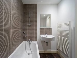Property for rent in LS27 Mozart Way Leeds toilet