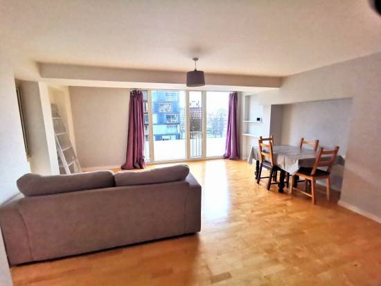 Apartment to rent in LS9: Flat 9 Saxton Leeds living room