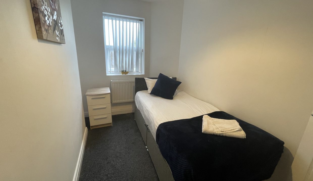 96-Pontefract-Lane-Leeds-LS9-10