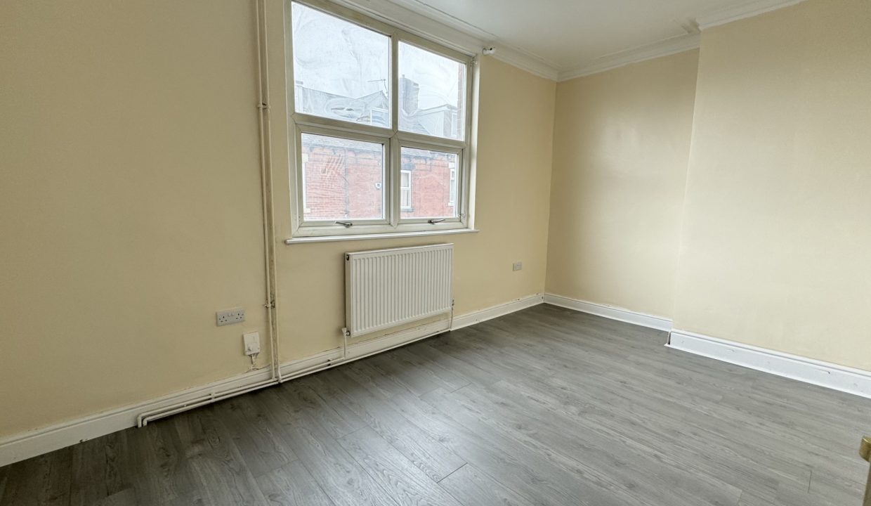 Dawlish-Avenue-Leeds-LS9-4