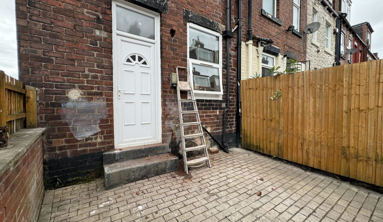 Dawlish-Avenue-Leeds-LS9-7
