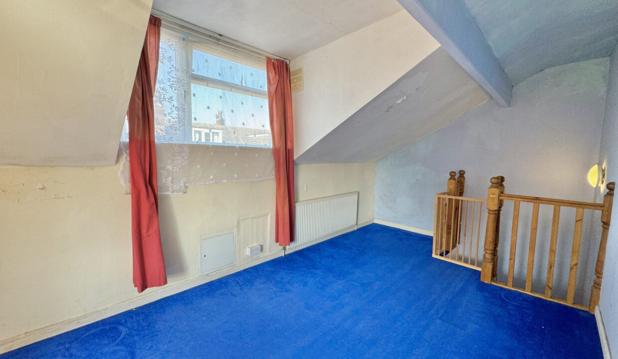 Clark-Avenue-Leeds-LS9-6