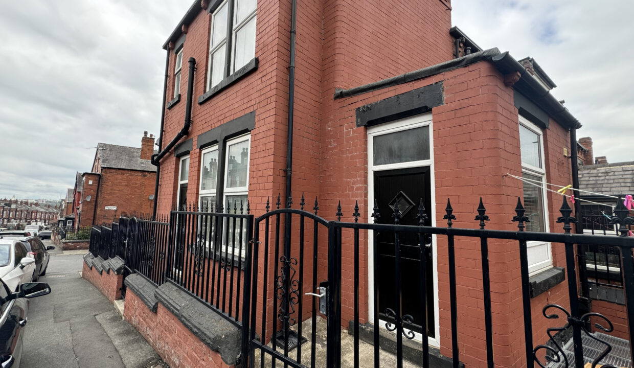 Dorset-Avenue-Leeds-LS8-10