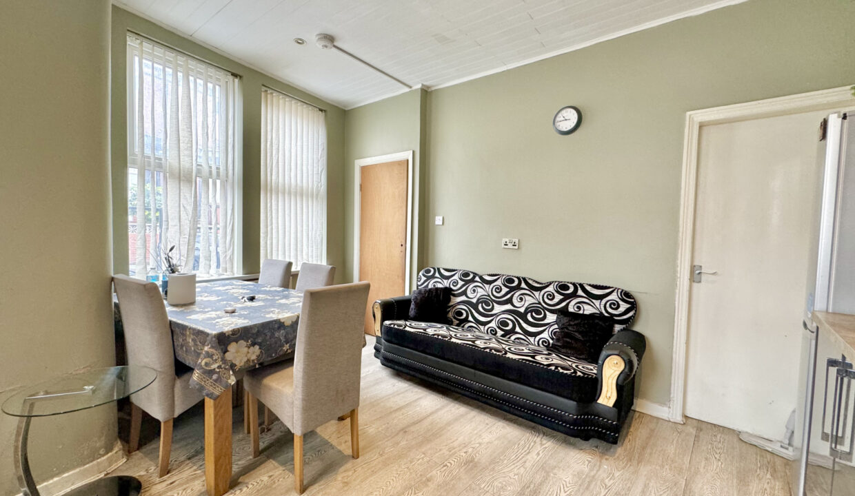 Dorset-Avenue-Leeds-LS8-4