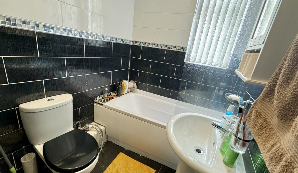 Dorset-Avenue-Leeds-LS8-9