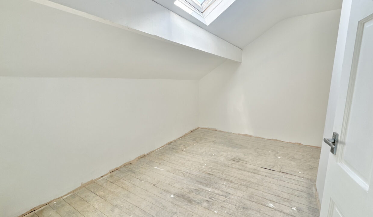 Seaforth-Terrace-Leeds-LS9-11