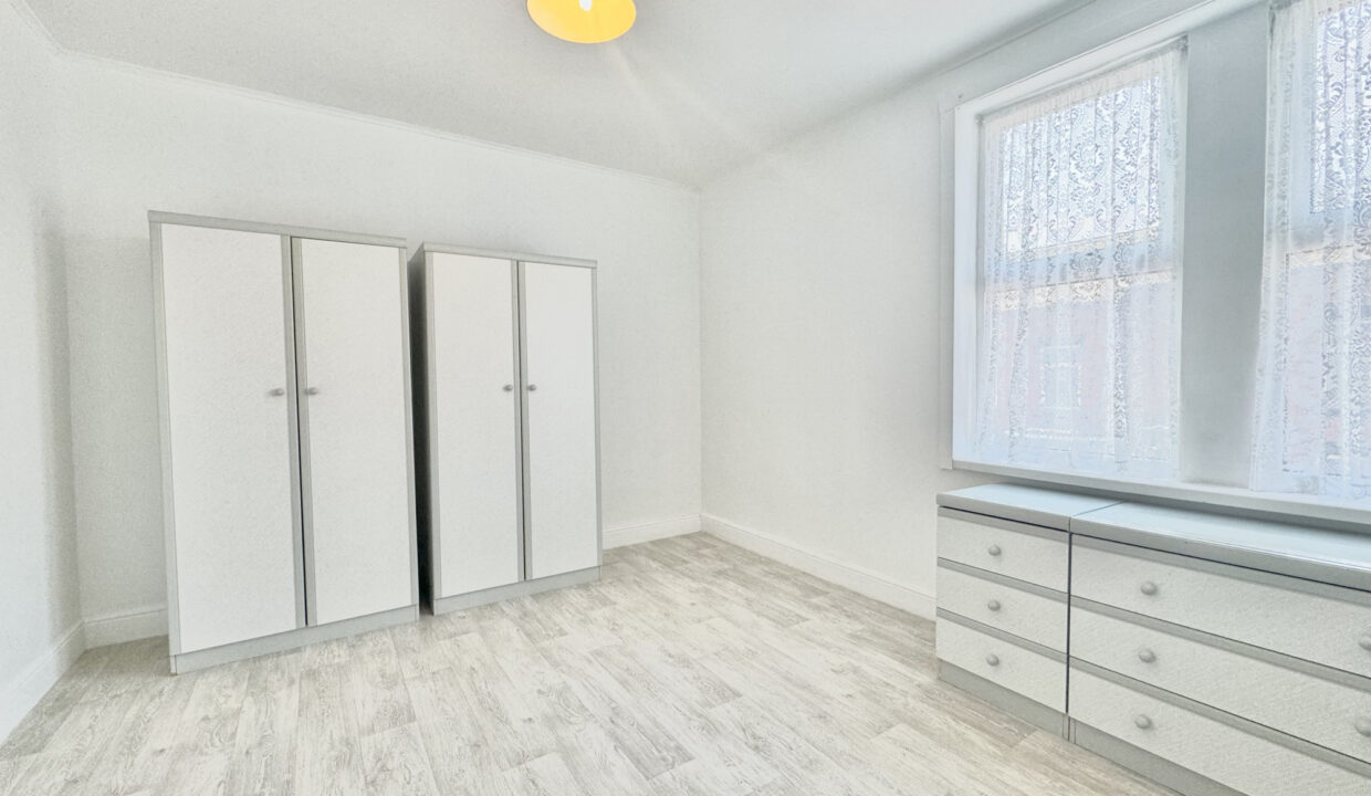 Seaforth-Terrace-Leeds-LS9-3