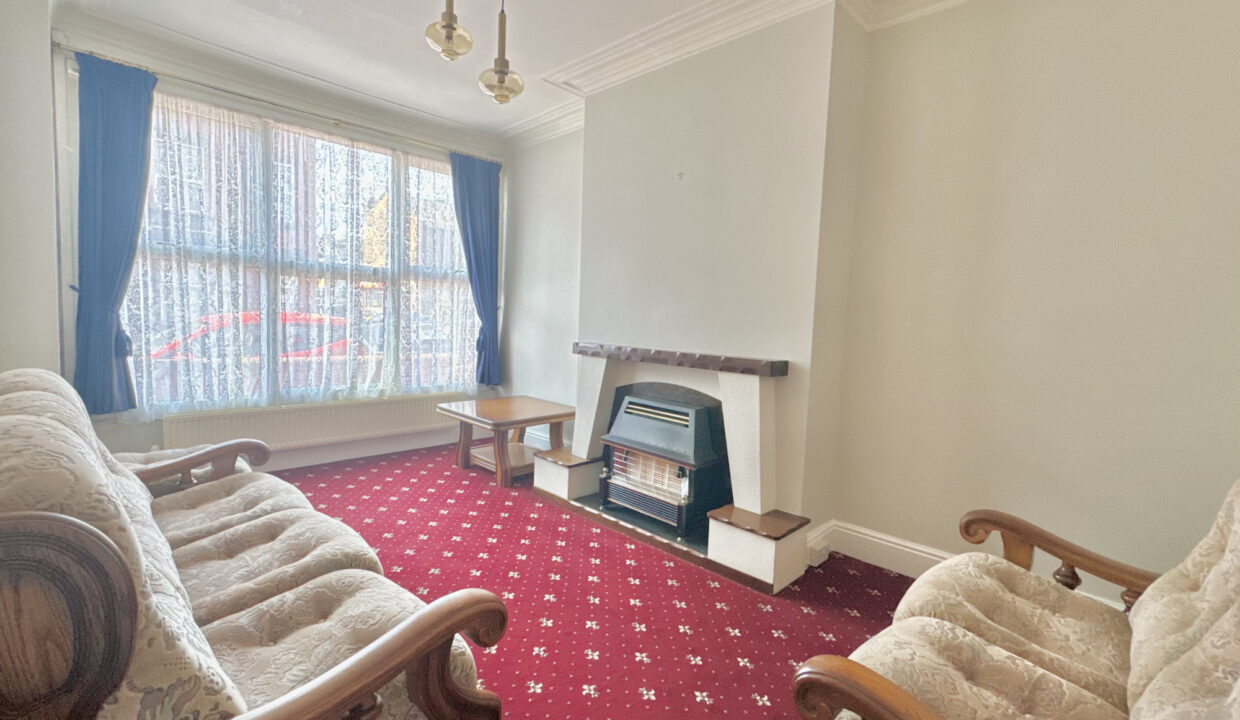 Seaforth-Terrace-Leeds-LS9-8