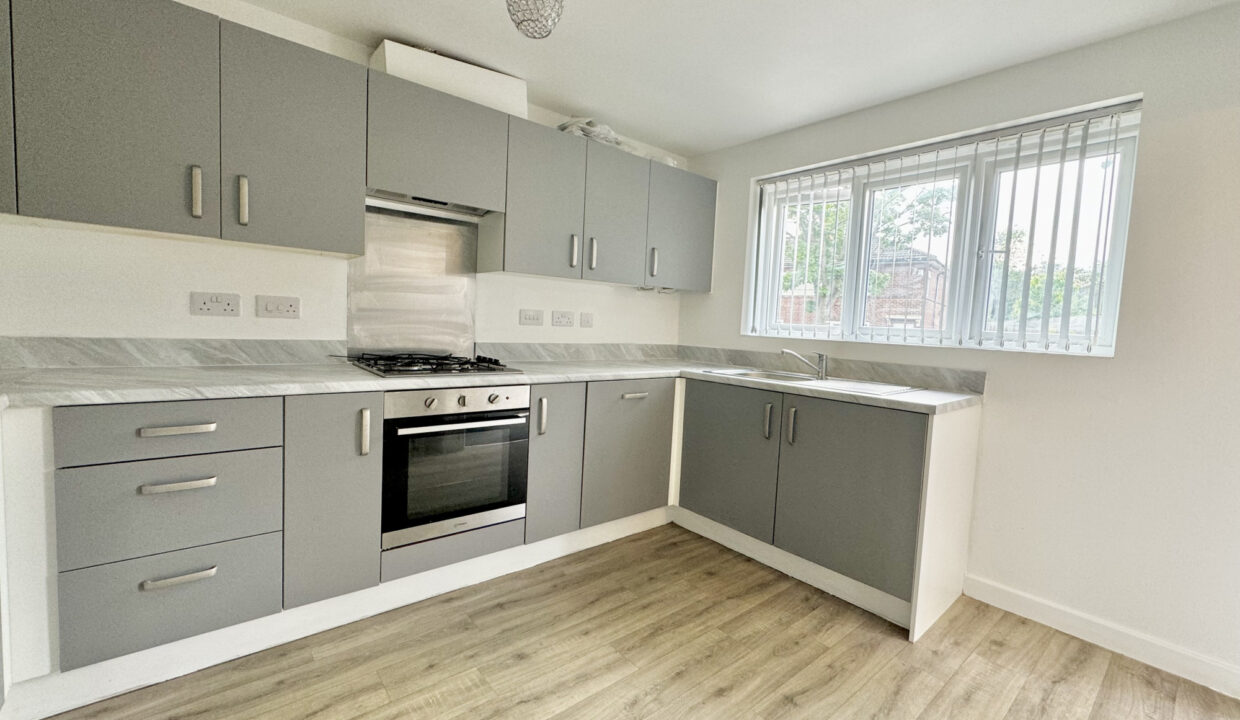 Wykebeck-Mount-Leeds-LS9-7