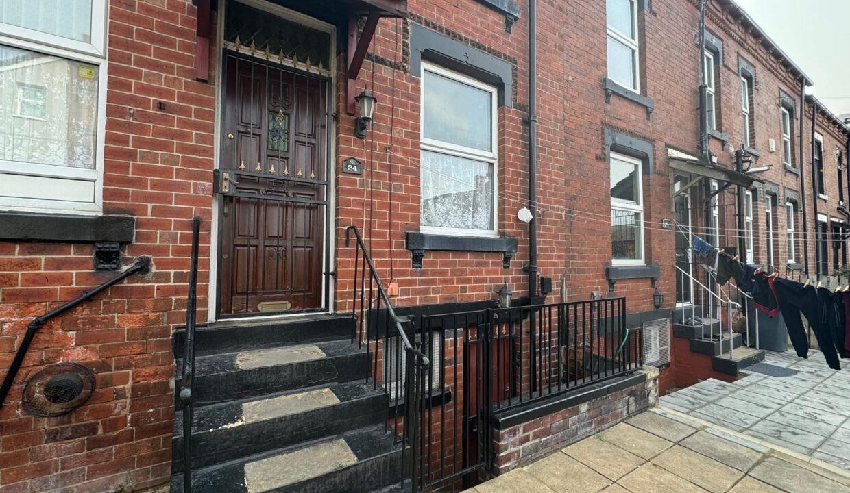Ashton-Road-Leeds-LS8-1