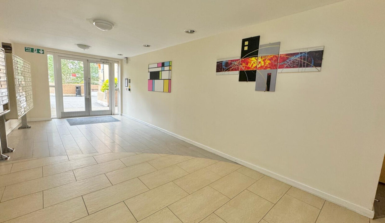 Aspect-14-Leeds-LS2-1