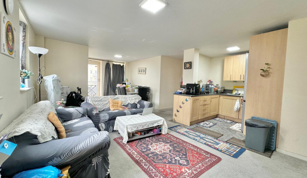 Aspect-14-Leeds-LS2-4