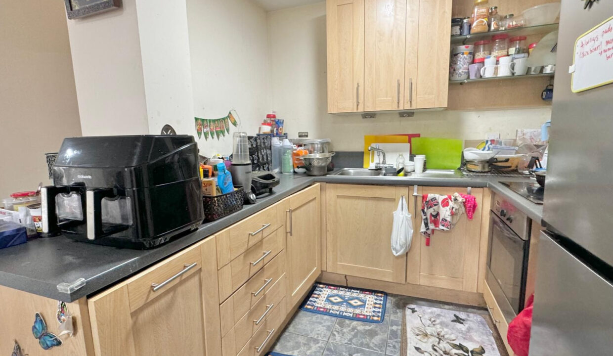 Aspect-14-Leeds-LS2-5