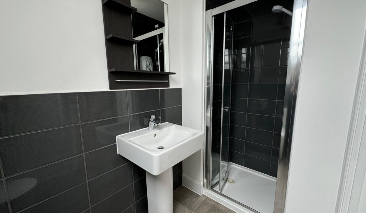 Whitehead-Close-Bradford-BD4-14
