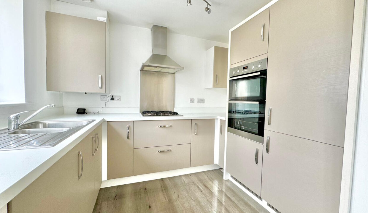 Whitehead-Close-Bradford-BD4-3